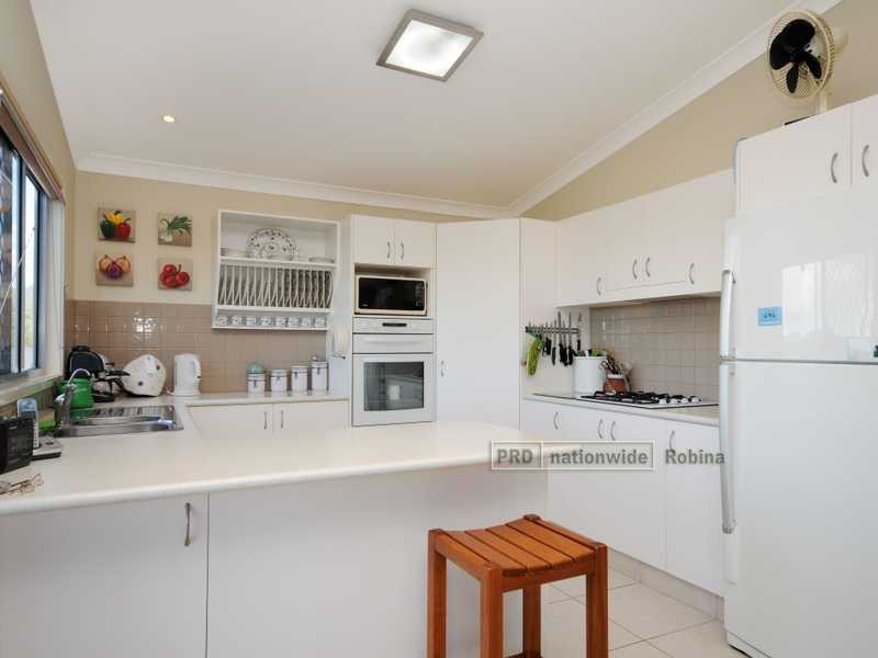 12 Mclachlan Avenue, Mudgeeraba QLD 4213