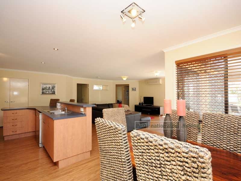 78 Merridown Drive, Merrimac QLD 4226