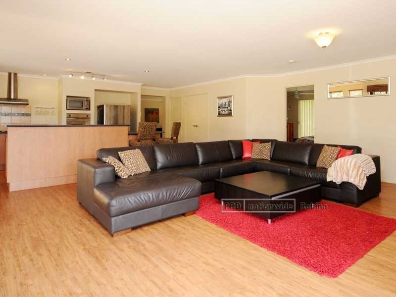 78 Merridown Drive, Merrimac QLD 4226