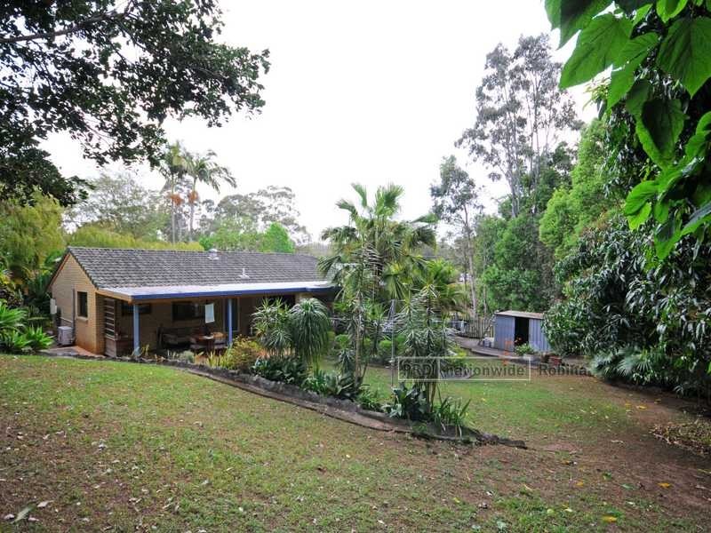 43 Whitian Drive, Carrara QLD 4211