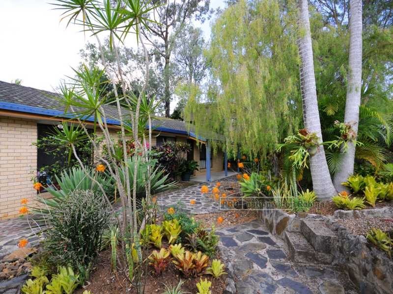 43 Whitian Drive, Carrara QLD 4211
