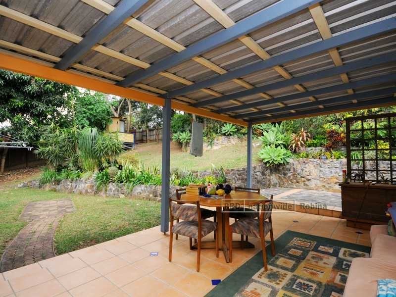43 Whitian Drive, Carrara QLD 4211