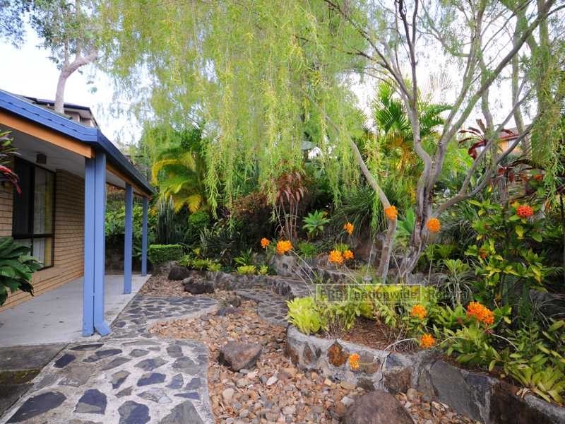43 Whitian Drive, Carrara QLD 4211