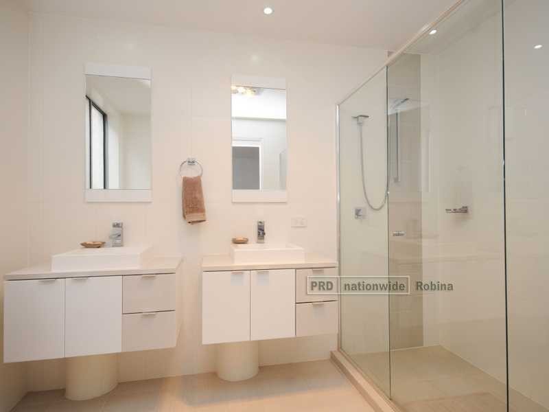 Unit 3/7 Saleya Drive, Varsity Lakes QLD 4227