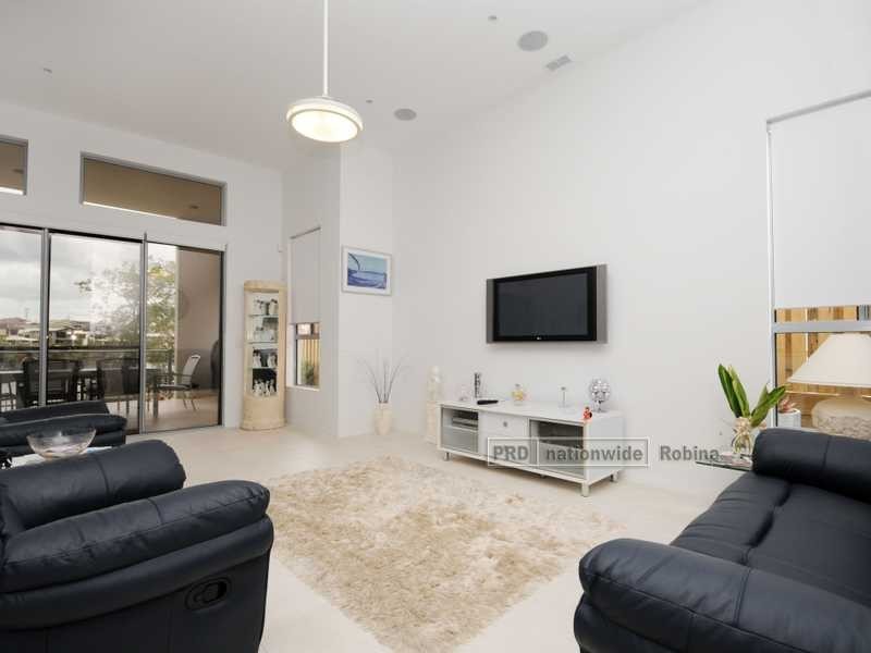 Unit 3/7 Saleya Drive, Varsity Lakes QLD 4227