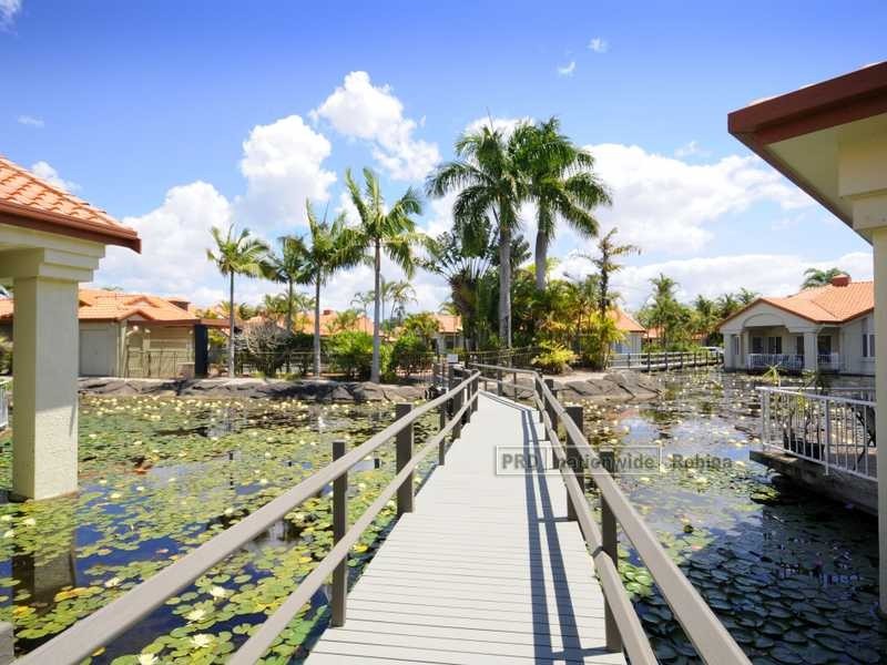 Unit 31/24 Ron Penhaligon Way, Robina QLD 4226