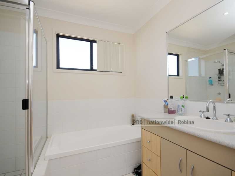 Unit 9/12 Geraldton Drive, Varsity Lakes QLD 4227