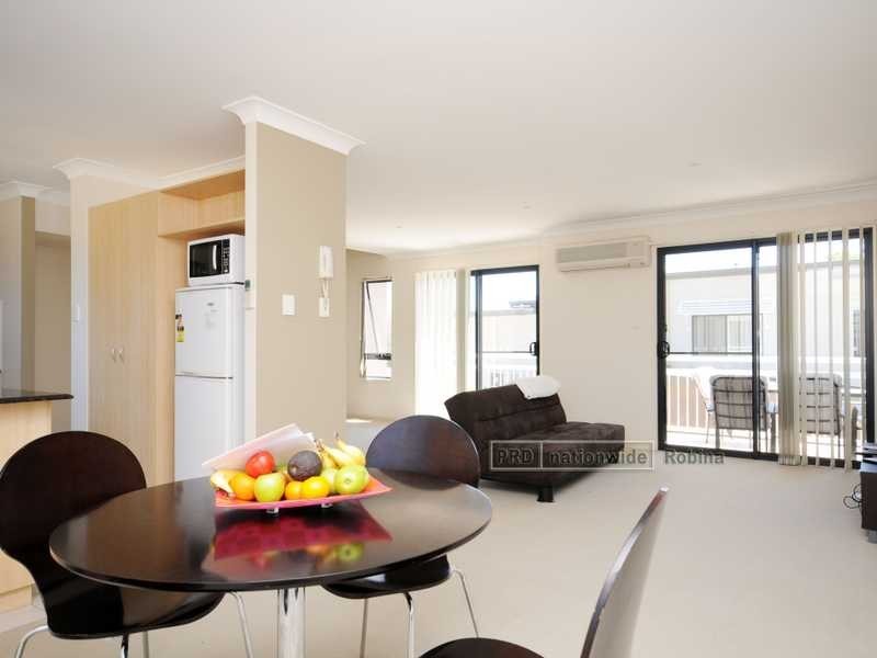 Unit 9/12 Geraldton Drive, Varsity Lakes QLD 4227