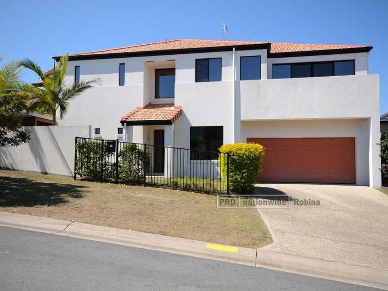 15 Duxton Drive, Varsity Lakes QLD 4227