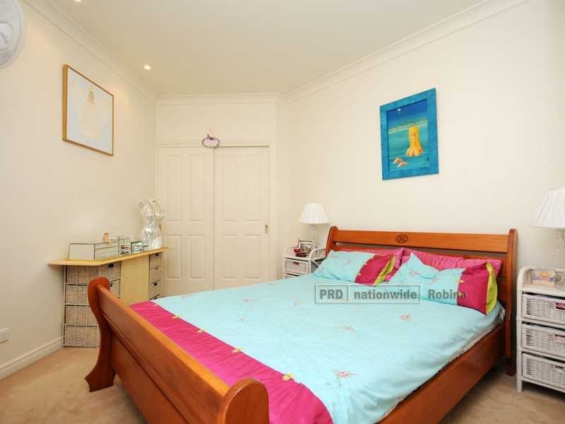 Unit 2/12 Vinson Drive, Varsity Lakes QLD 4227