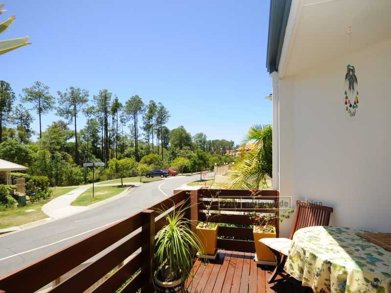 Unit 2/12 Vinson Drive, Varsity Lakes QLD 4227