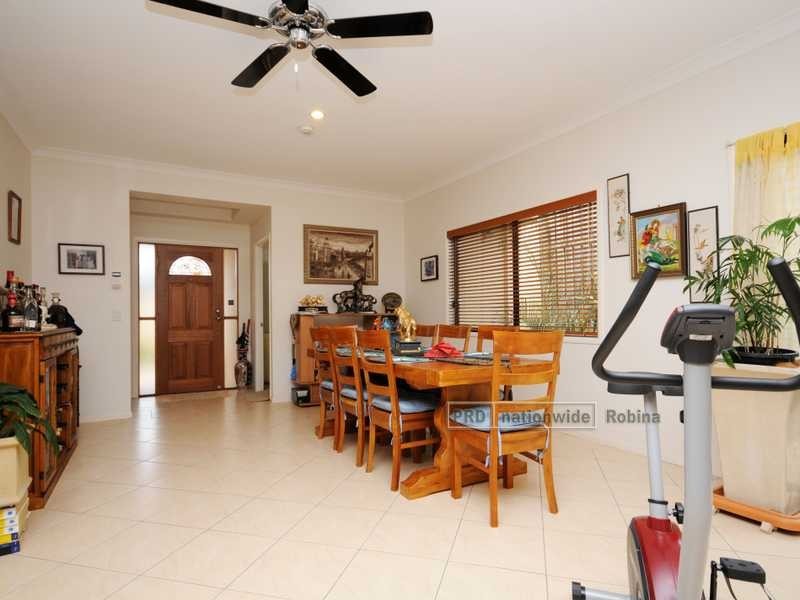 29 Lantau Crescent, Varsity Lakes QLD 4227