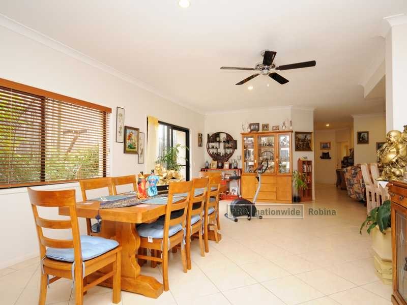 29 Lantau Crescent, Varsity Lakes QLD 4227