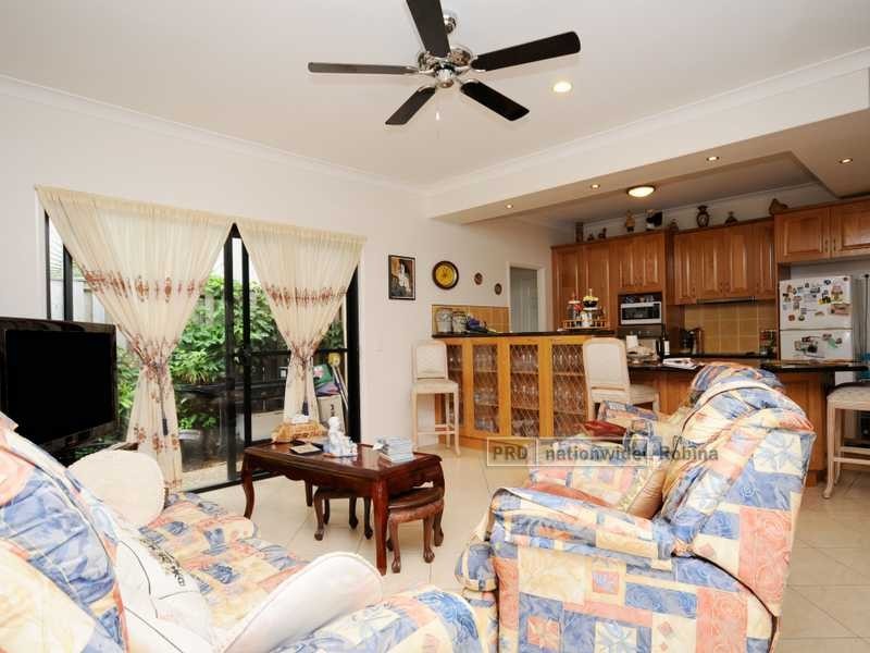 29 Lantau Crescent, Varsity Lakes QLD 4227