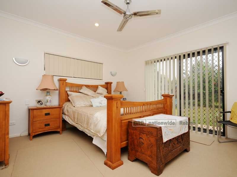 29 Lantau Crescent, Varsity Lakes QLD 4227