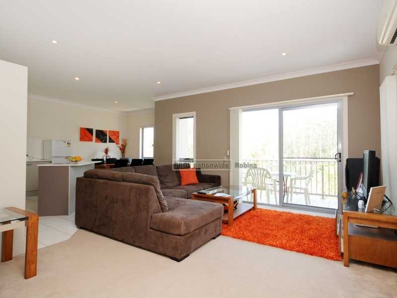 Unit 7/19 Carina Peak Drive, Varsity Lakes QLD 4227