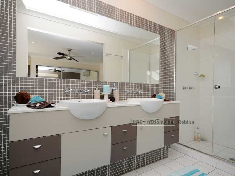 Unit 7/19 Carina Peak Drive, Varsity Lakes QLD 4227