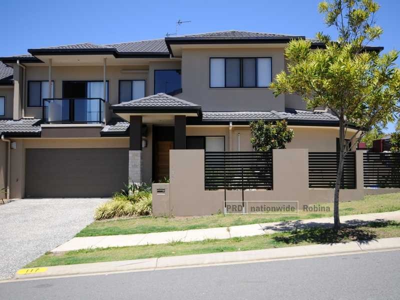 Unit 2/117 Bayswater Avenue, Varsity Lakes QLD 4227