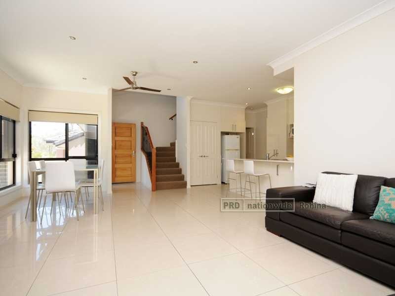 Unit 2/117 Bayswater Avenue, Varsity Lakes QLD 4227