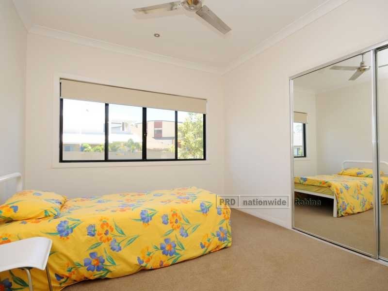 Unit 2/117 Bayswater Avenue, Varsity Lakes QLD 4227