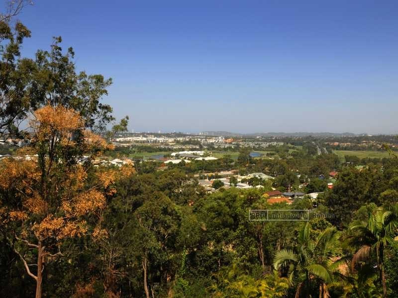 31 Summerhill Court, Mudgeeraba QLD 4213