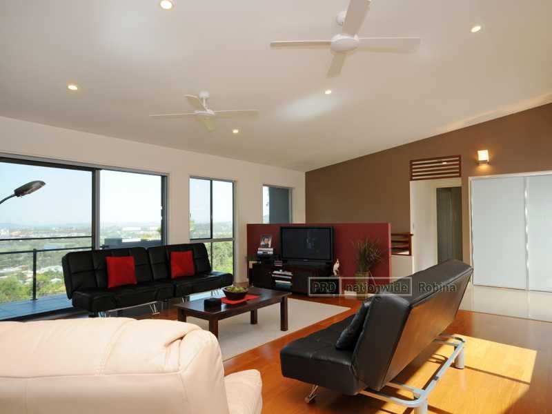 31 Summerhill Court, Mudgeeraba QLD 4213