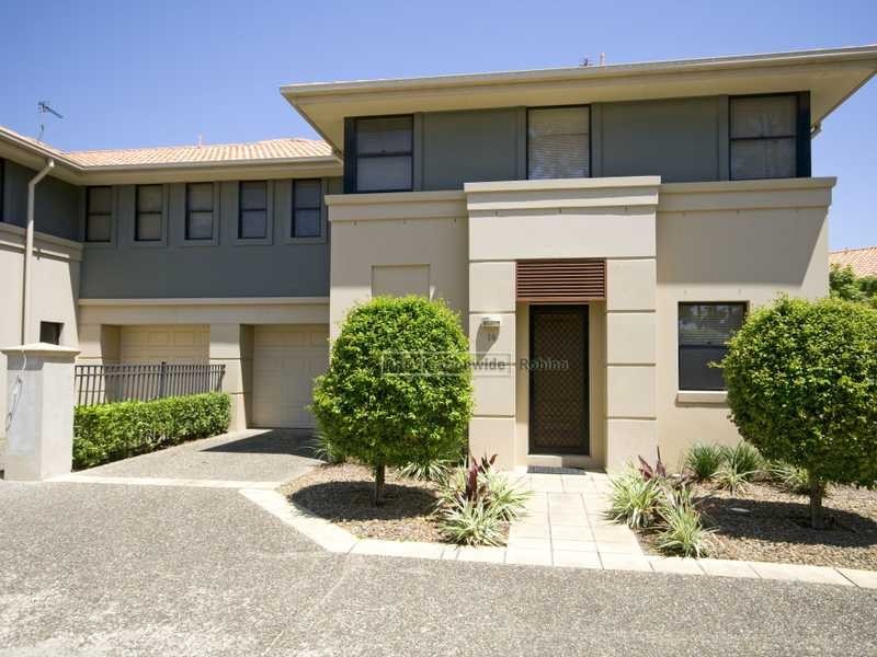 Unit 14/1 Pine Valley Drive, Robina QLD 4226