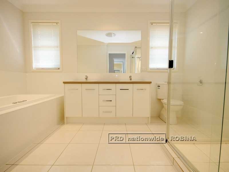 27 Hewson Court, Mudgeeraba QLD 4213