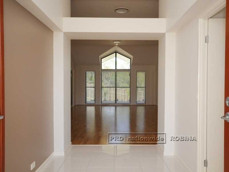 27 Hewson Court, Mudgeeraba QLD 4213