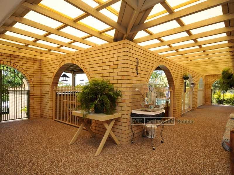 37 Sandpiper Drive, Burleigh Waters QLD 4220