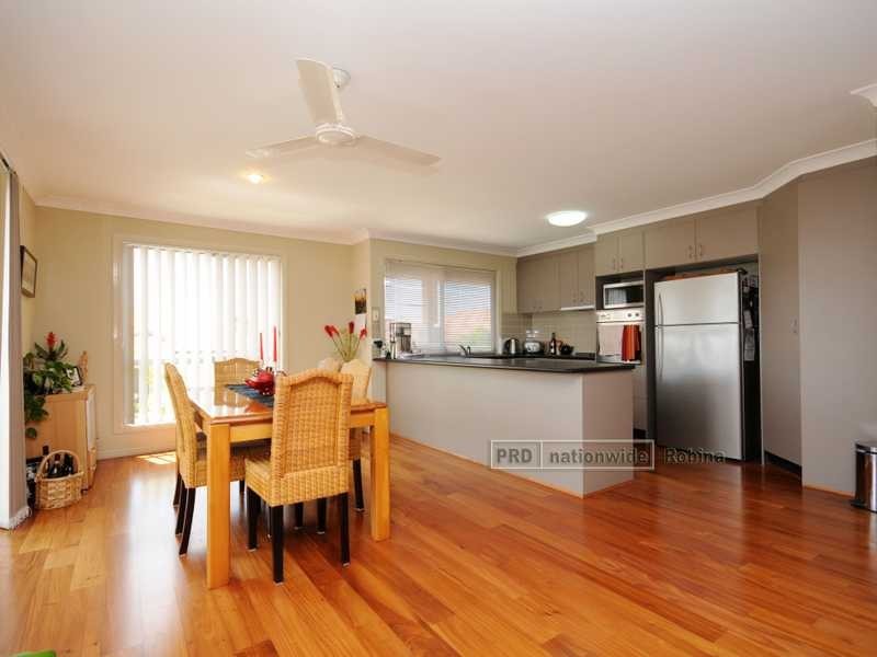 Unit 3/3 Marciana Crescent, Varsity Lakes QLD 4227