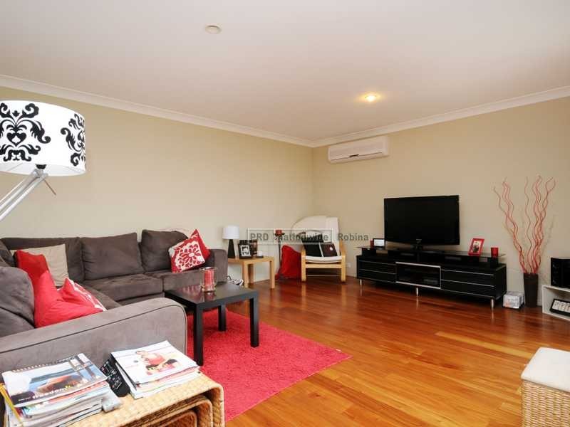 Unit 3/3 Marciana Crescent, Varsity Lakes QLD 4227