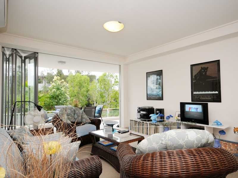 Unit 102/50 Riverwalk Avenue, Robina QLD 4226