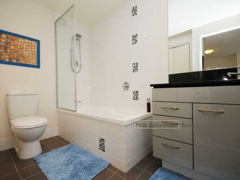 Unit 102/50 Riverwalk Avenue, Robina QLD 4226