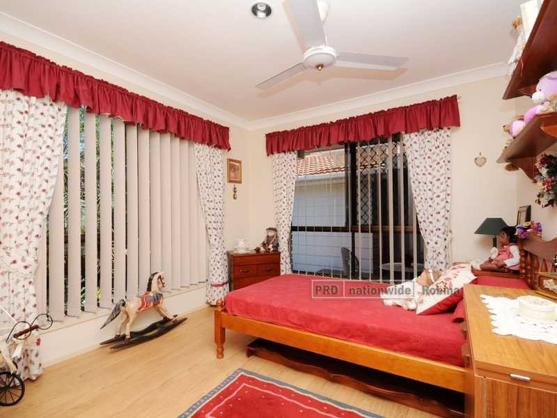 3 Kilmarnock Close, Highland Park QLD 4211