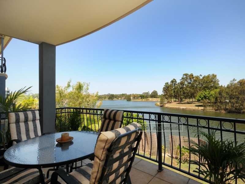 Unit 31/4 University Drive, Robina QLD 4226