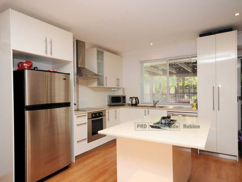 33 Jancoon Court, Carrara QLD 4211