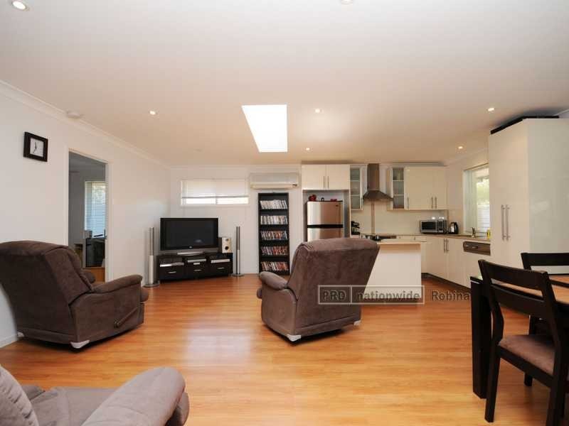 33 Jancoon Court, Carrara QLD 4211