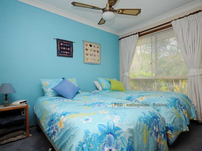 18 Petherbridge Avenue, Merrimac QLD 4226