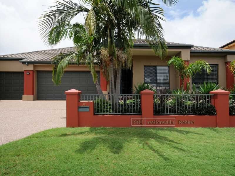 22 Ranier Crescent, Varsity Lakes QLD 4227