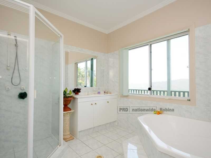 20 Grandview Terrace, Tallai QLD 4213