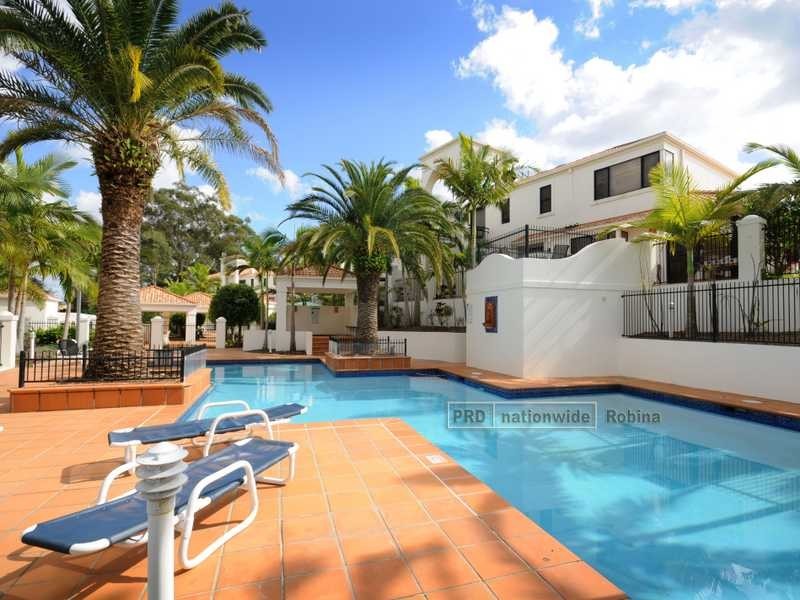 Unit 303/22 Glenside Drive, Robina QLD 4226