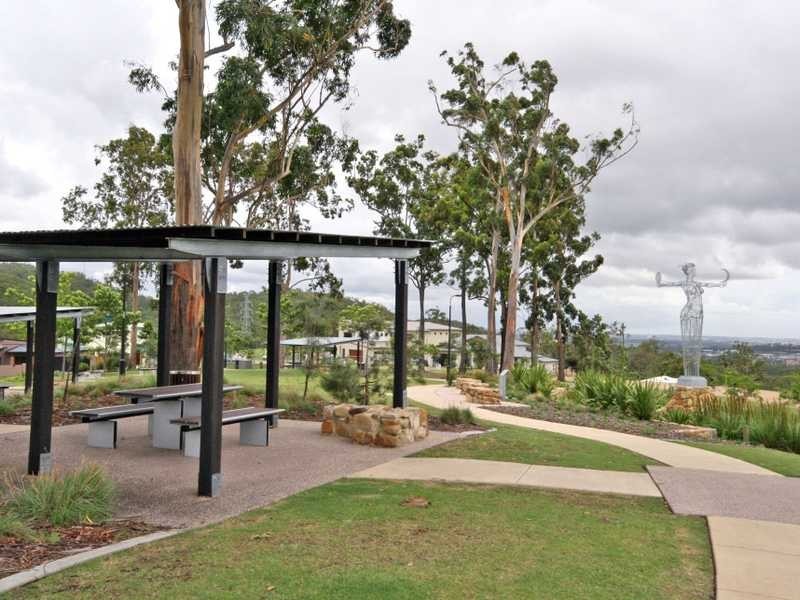 5 Skyburnett Street, Reedy Creek QLD 4227