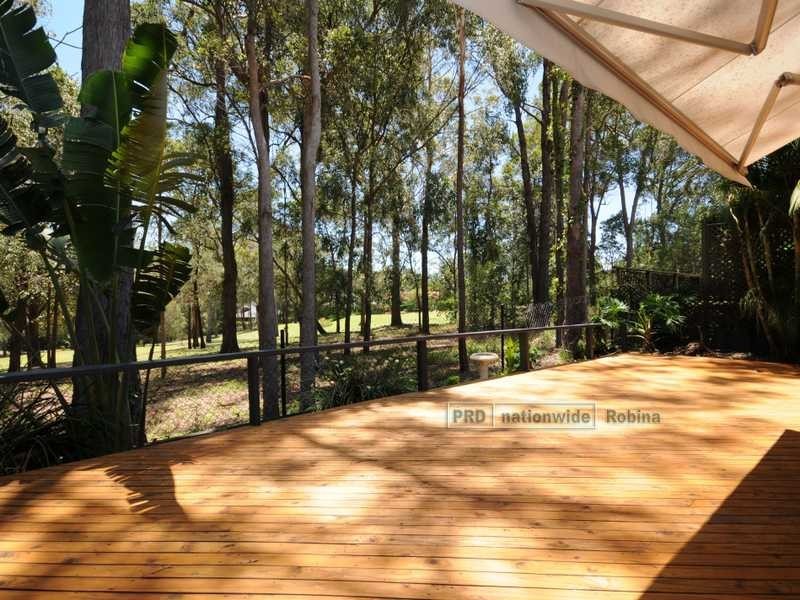 22 Firestone Court, Robina QLD 4226