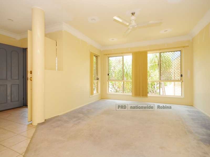 19 Dartmouth Court, Varsity Lakes QLD 4227