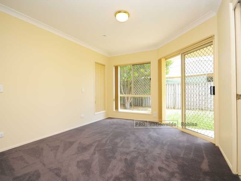 19 Dartmouth Court, Varsity Lakes QLD 4227