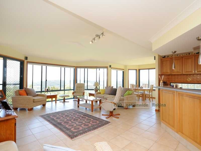 124 Strawberry Rd, Bonogin QLD 4213