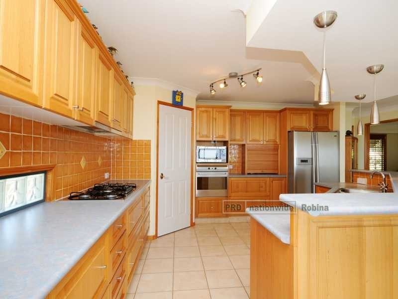 124 Strawberry Rd, Bonogin QLD 4213