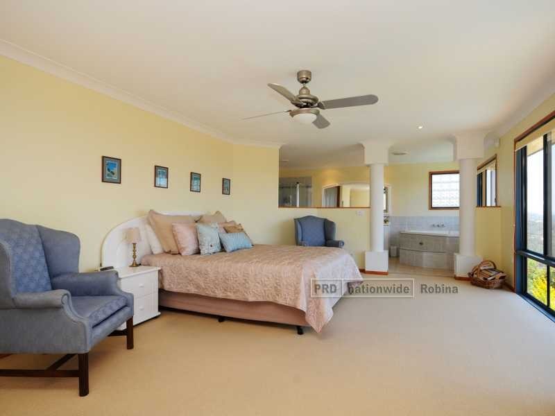 124 Strawberry Rd, Bonogin QLD 4213