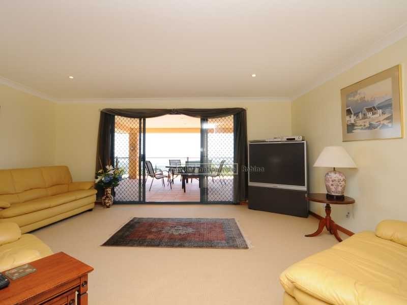 124 Strawberry Rd, Bonogin QLD 4213